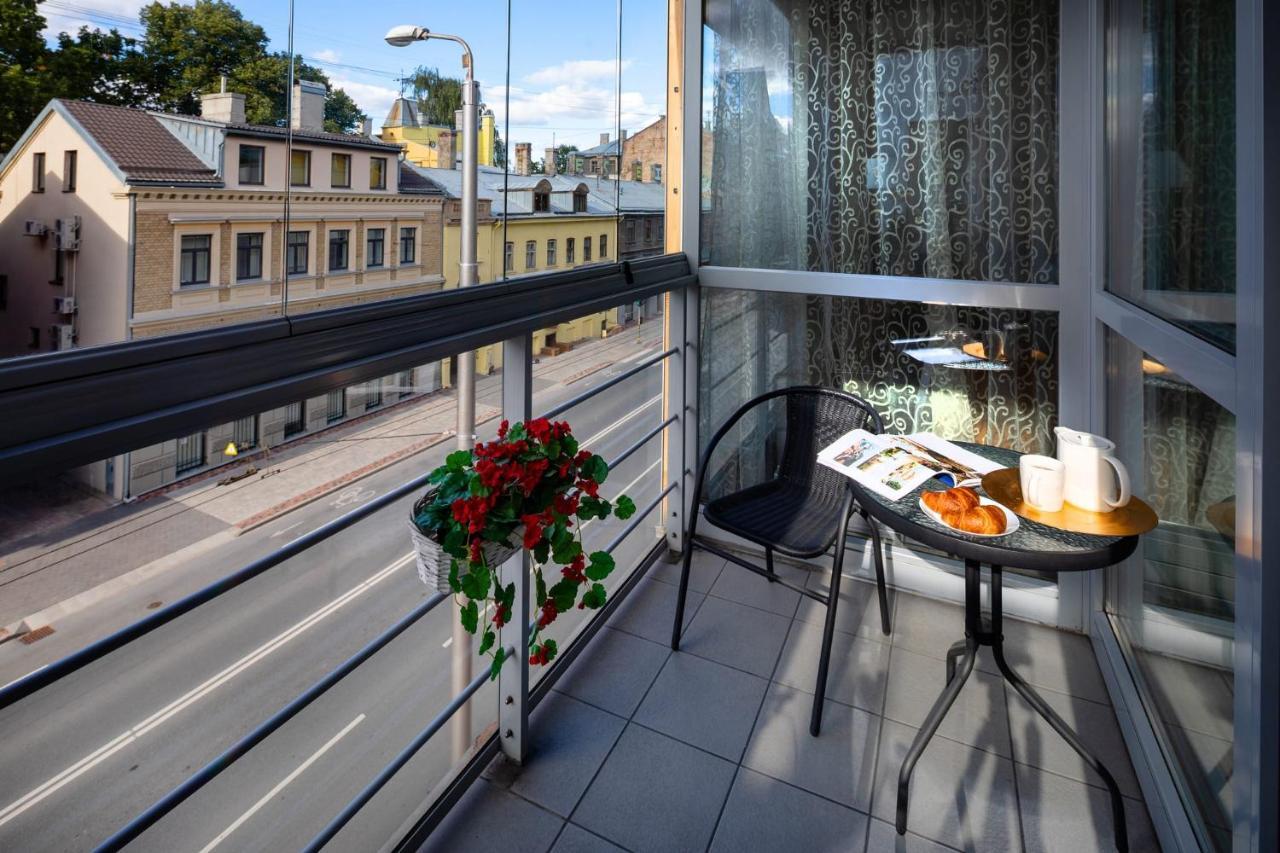Ziedondarza Park One Bedroom Apartment With Balcony Рига Экстерьер фото